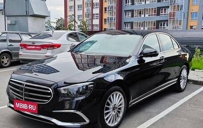 Mercedes-Benz E-Класс, 2022 год, 4 370 000 рублей, 1 фотография