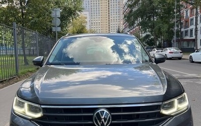 Volkswagen Tiguan II, 2021 год, 2 830 000 рублей, 1 фотография