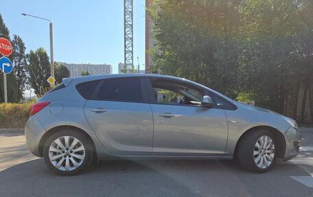 Opel Astra J, 2010 год, 450 000 рублей, 2 фотография