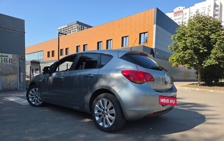 Opel Astra J, 2010 год, 450 000 рублей, 5 фотография