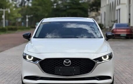 Mazda 3, 2023 год, 1 780 000 рублей, 2 фотография