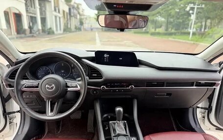 Mazda 3, 2023 год, 1 780 000 рублей, 16 фотография