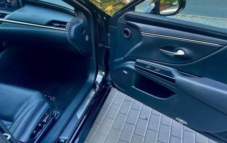 Lexus ES VII, 2019 год, 2 950 000 рублей, 15 фотография