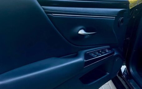 Lexus ES VII, 2019 год, 2 950 000 рублей, 19 фотография