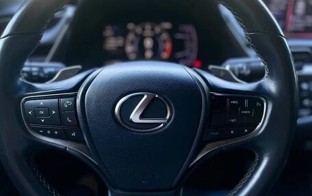 Lexus ES VII, 2019 год, 2 950 000 рублей, 21 фотография