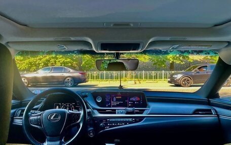 Lexus ES VII, 2019 год, 2 950 000 рублей, 23 фотография