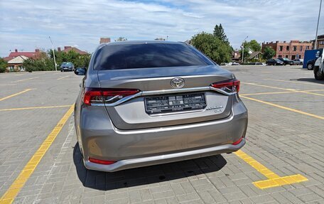 Toyota Corolla, 2022 год, 2 400 000 рублей, 5 фотография