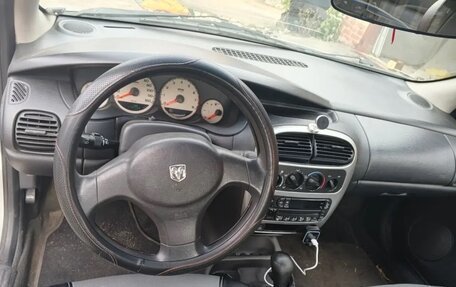 Dodge Neon II, 2003 год, 210 000 рублей, 5 фотография