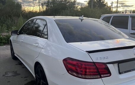 Mercedes-Benz E-Класс, 2013 год, 1 350 000 рублей, 8 фотография