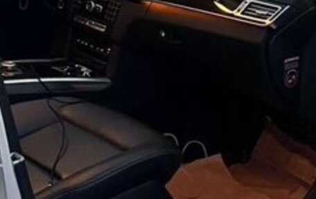 Mercedes-Benz E-Класс, 2013 год, 1 350 000 рублей, 11 фотография