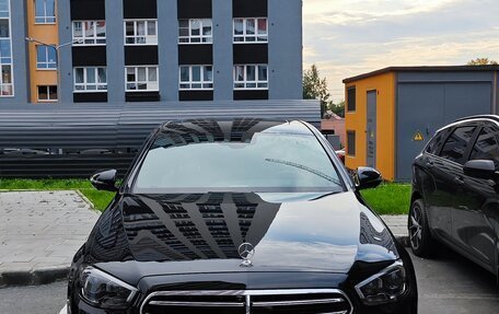 Mercedes-Benz E-Класс, 2022 год, 4 370 000 рублей, 6 фотография