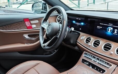 Mercedes-Benz E-Класс, 2022 год, 4 370 000 рублей, 8 фотография
