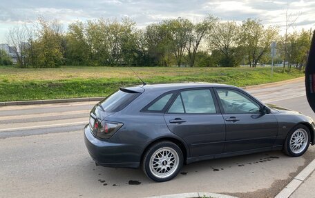 Lexus IS II рестайлинг 2, 2003 год, 1 300 000 рублей, 6 фотография