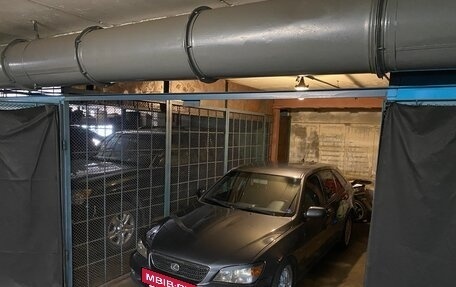 Lexus IS II рестайлинг 2, 2003 год, 1 300 000 рублей, 20 фотография