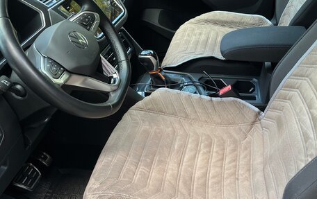 Volkswagen Tiguan II, 2021 год, 2 830 000 рублей, 12 фотография