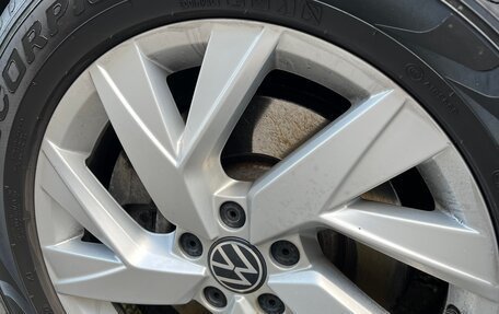 Volkswagen Tiguan II, 2021 год, 2 830 000 рублей, 17 фотография