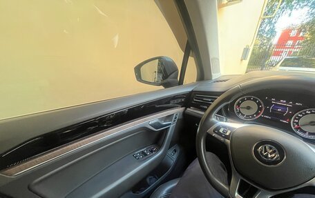 Volkswagen Touareg III, 2019 год, 5 250 000 рублей, 10 фотография