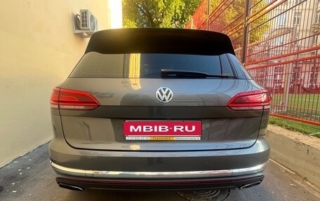 Volkswagen Touareg III, 2019 год, 5 250 000 рублей, 6 фотография