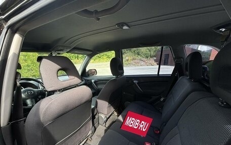 Toyota RAV4, 2004 год, 870 000 рублей, 18 фотография