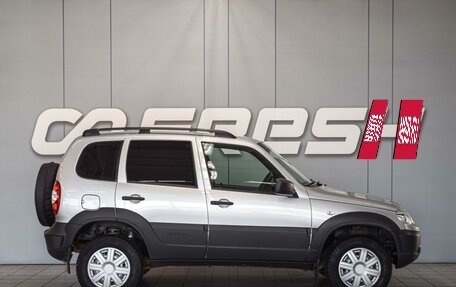 Chevrolet Niva I рестайлинг, 2019 год, 840 000 рублей, 5 фотография