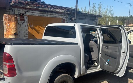 Toyota Hilux VII, 2012 год, 2 000 000 рублей, 8 фотография