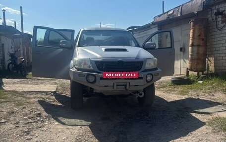 Toyota Hilux VII, 2012 год, 2 000 000 рублей, 4 фотография