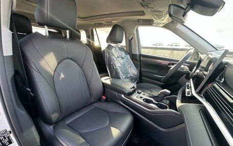 Toyota Highlander, 2026 год, 5 279 000 рублей, 27 фотография