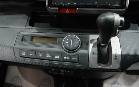 Honda Freed I, 2013 год, 1 139 000 рублей, 24 фотография