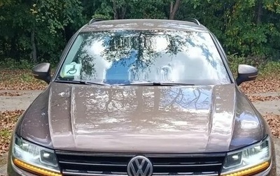 Volkswagen Tiguan II, 2019 год, 2 250 000 рублей, 1 фотография