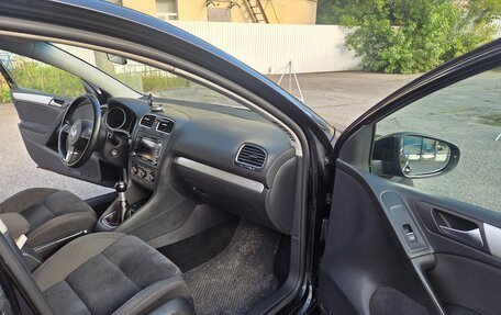 Volkswagen Golf VI, 2011 год, 18 фотография