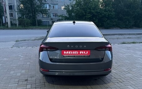 Skoda Octavia IV, 2021 год, 1 930 000 рублей, 4 фотография