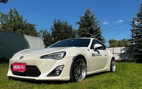 Toyota GT86 I, 2015 год, 1 850 000 рублей, 2 фотография