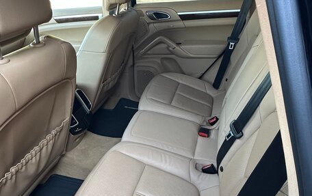 Porsche Cayenne III, 2011 год, 2 150 000 рублей, 11 фотография