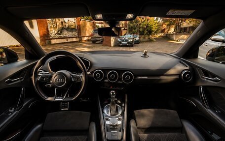 Audi TTS, 2018 год, 3 700 000 рублей, 5 фотография