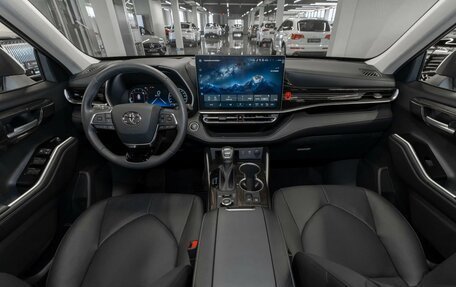 Toyota Highlander, 2026 год, 5 900 000 рублей, 8 фотография