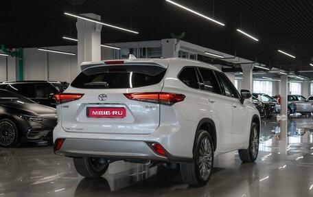 Toyota Highlander, 2026 год, 5 900 000 рублей, 5 фотография