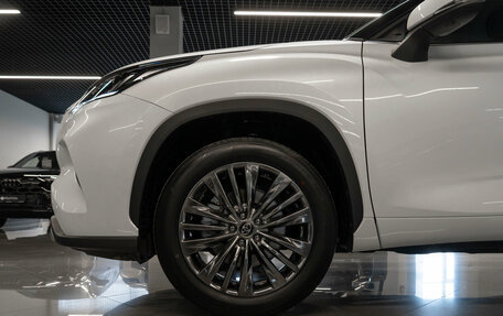 Toyota Highlander, 2026 год, 5 900 000 рублей, 29 фотография