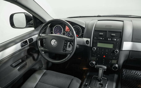 Volkswagen Touareg III, 2009 год, 999 000 рублей, 9 фотография