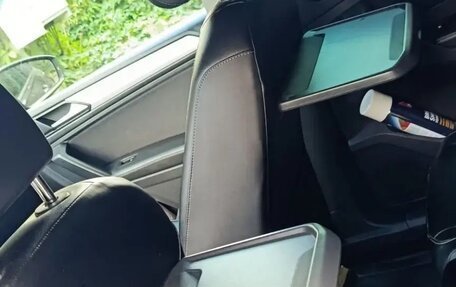 Volkswagen Tiguan II, 2019 год, 2 250 000 рублей, 17 фотография