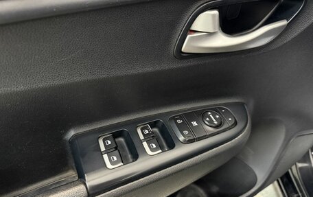 KIA Rio IV, 2018 год, 1 375 000 рублей, 17 фотография