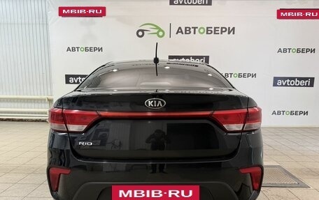 KIA Rio IV, 2018 год, 1 375 000 рублей, 6 фотография
