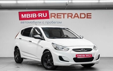 Hyundai Solaris II рестайлинг, 2011 год, 690 000 рублей, 4 фотография