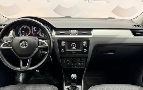 Skoda Rapid I, 2016 год, 955 000 рублей, 13 фотография