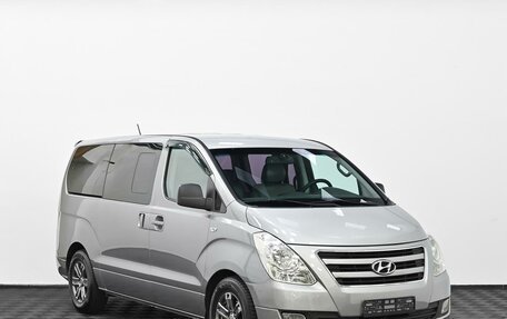 Hyundai Grand Starex Grand Starex I рестайлинг 2, 2017 год, 2 085 000 рублей, 1 фотография