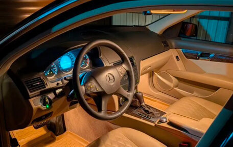 Mercedes-Benz C-Класс, 2008 год, 1 050 000 рублей, 6 фотография