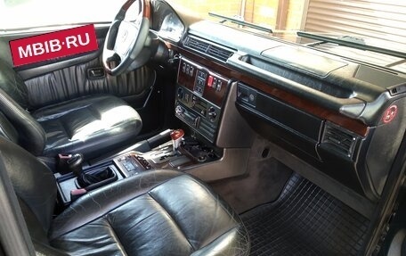 Mercedes-Benz G-Класс W463 рестайлинг _ii, 1998 год, 1 900 000 рублей, 4 фотография