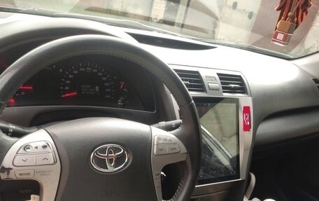 Toyota Camry, 2007 год, 850 000 рублей, 10 фотография