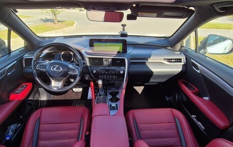 Lexus RX IV рестайлинг, 2019 год, 6 200 000 рублей, 8 фотография