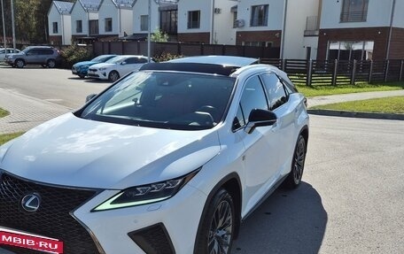 Lexus RX IV рестайлинг, 2019 год, 6 200 000 рублей, 3 фотография