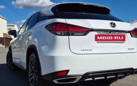 Lexus RX IV рестайлинг, 2019 год, 6 200 000 рублей, 4 фотография